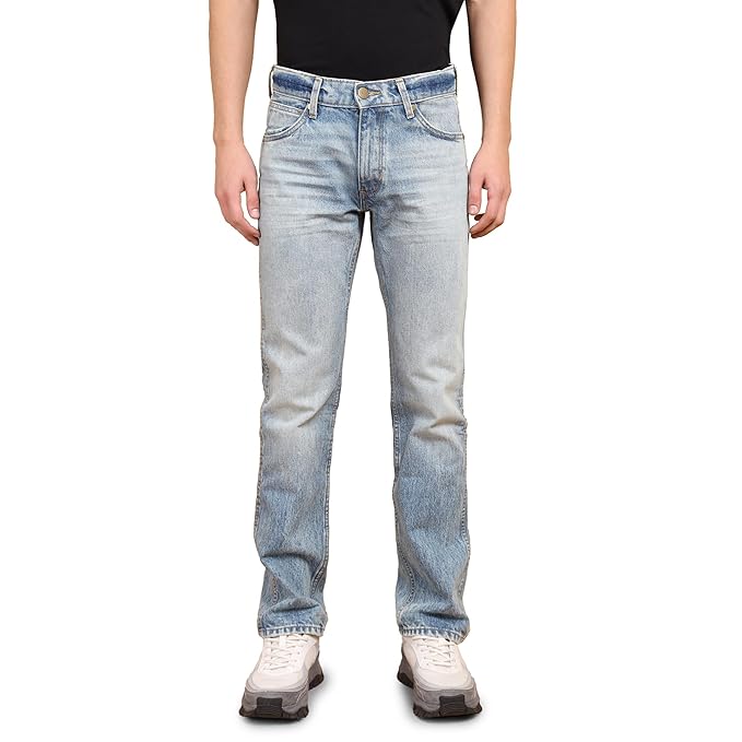Wrangler Men’s Millard Straight Fit Mid-Rise Jeans