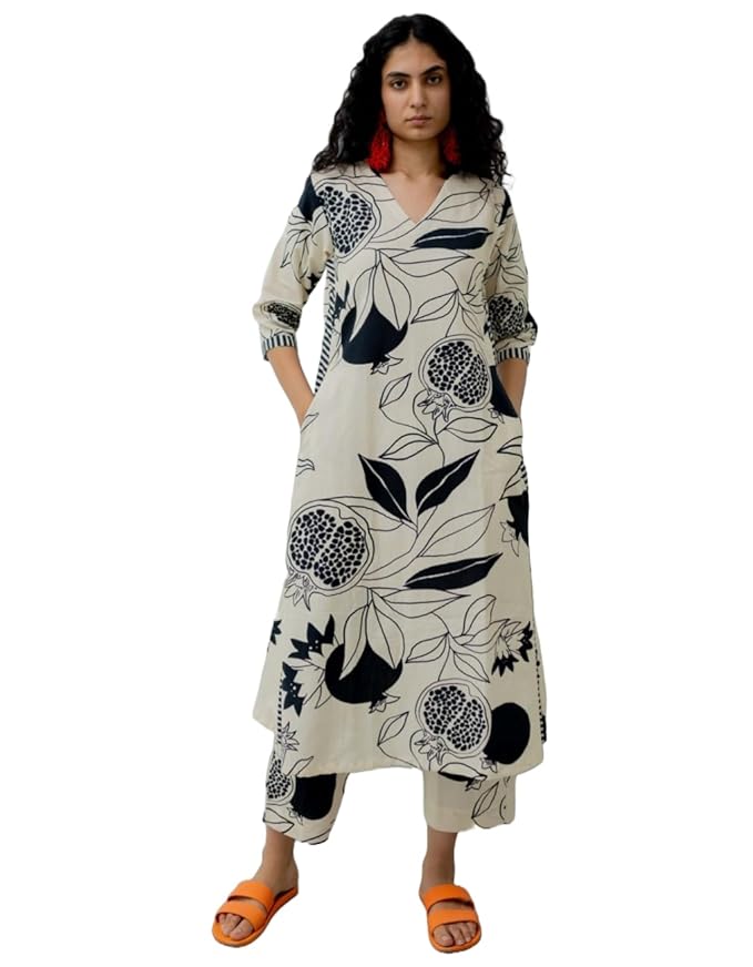 GoSriKi Women’s Rayon Blend Straight Printed Kurta with Pant