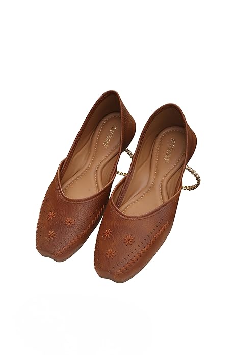 RAHEGAS Women’s Handmade Leather Punjabi Jutti | Traditional Rajasthani Mojari with Flat Sole | Comfortable Ethnic Footwear for Casual | Wedding, Bridal Wear